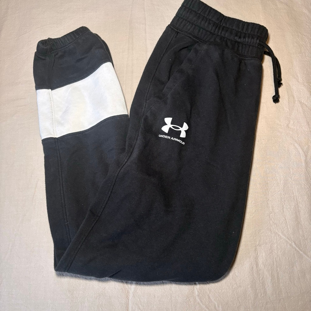 Women's Under Armour Track Pants & Joggers XS Black &‎ White